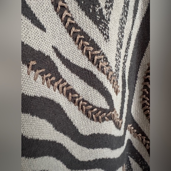 Chico’s Zebra Print Ruana Wrap - Picture 3 of 4